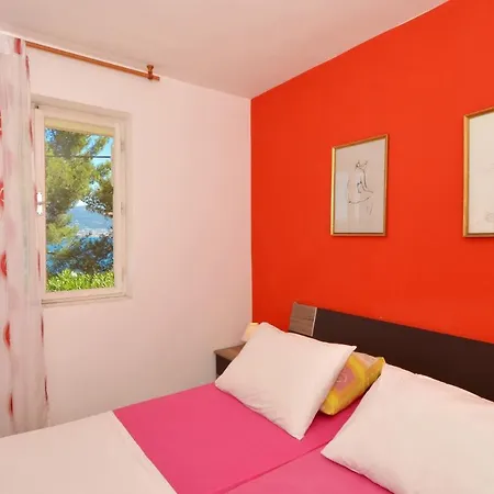 דירה Alduk With Terrace And The Sea View