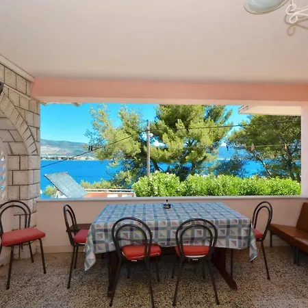 Apartmán Alduk With Terrace And The Sea View