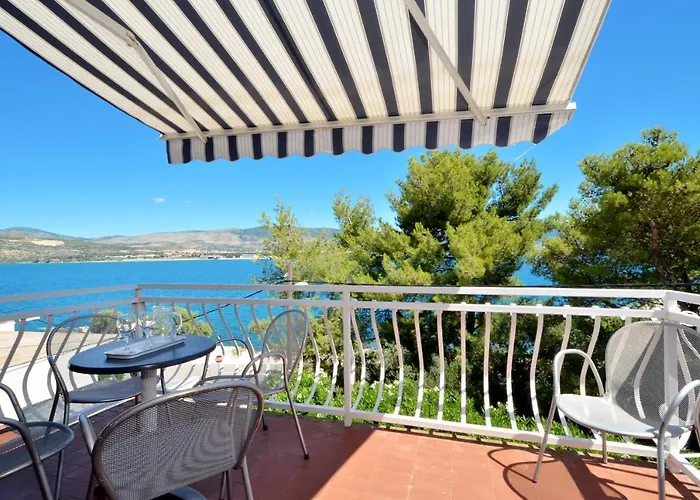 Alduk With Terrace And The Sea View Trogir
