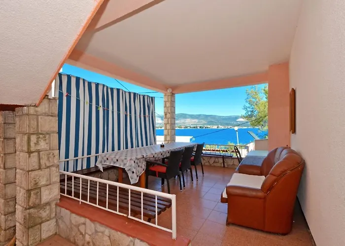 Daire Alduk With Terrace And The Sea View *