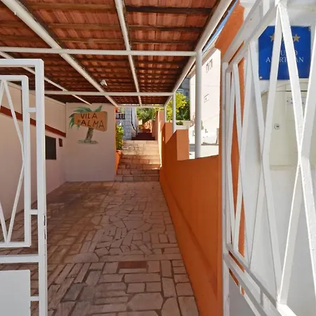 Alduk With Terrace And The Sea View *