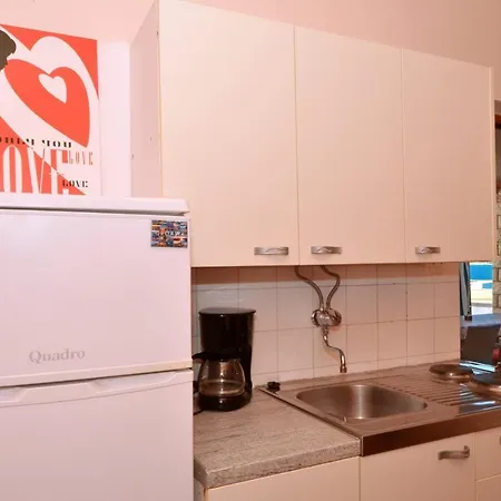 Apartment Alduk With Terrace And The Sea View