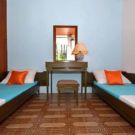 Alduk With Terrace And The Sea View 公寓 特罗吉尔
