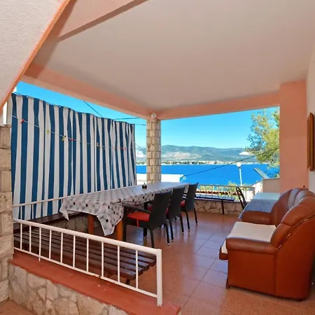 公寓 Alduk With Terrace And The Sea View *