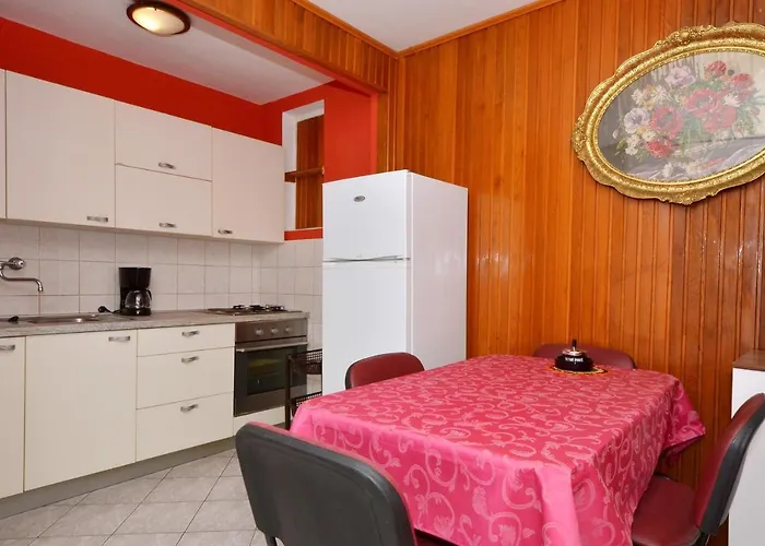 Alduk With Terrace And The Sea View *