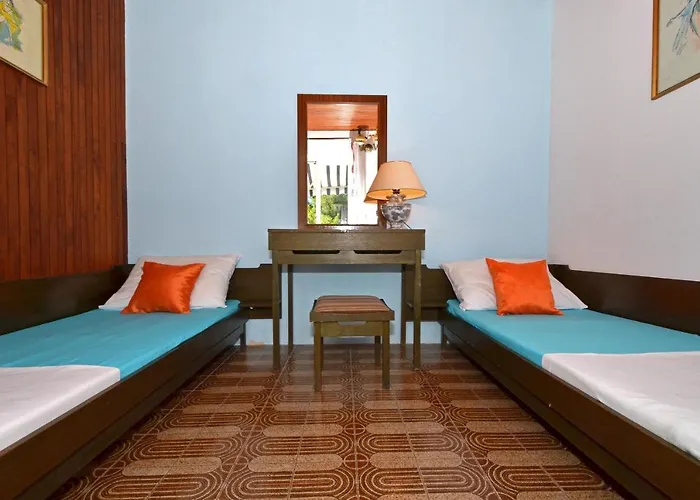 Alduk With Terrace And The Sea View Appartement Trogir