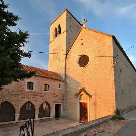 Alduk With Terrace And The Sea View Appartement Trogir