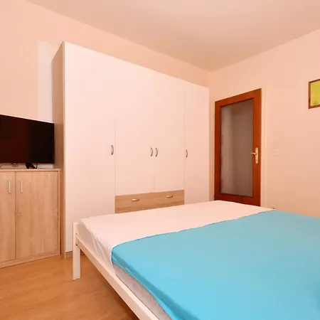 Alduk With Terrace And The Sea View * Trogir